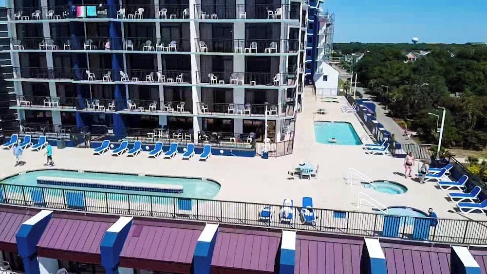 Grande Shores Ocean Resort photo 52