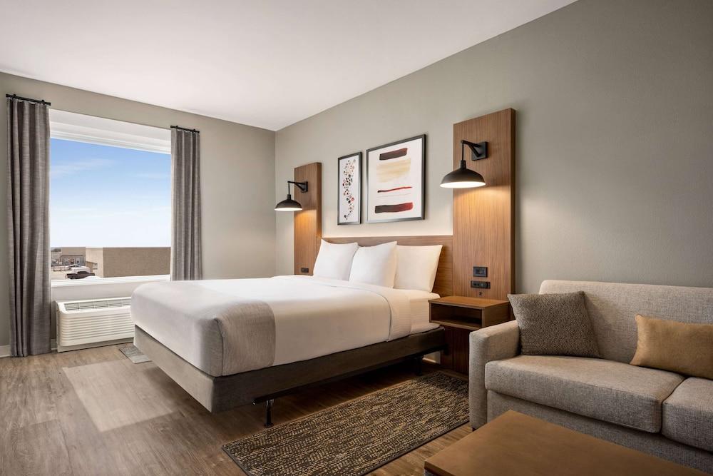 Hawthorn Extended Stay by Wyndham Del Rio photo 17