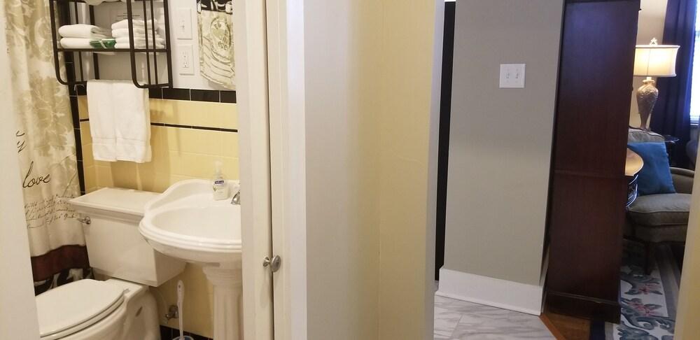Belvedere Manor photo 18