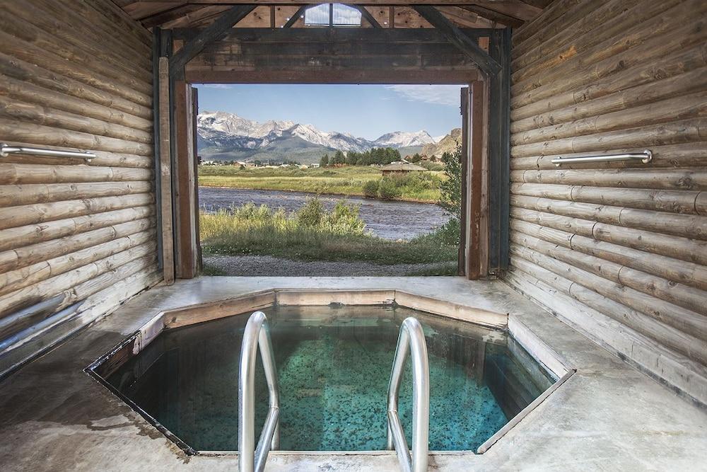 Mountain Village Lodge photo 14