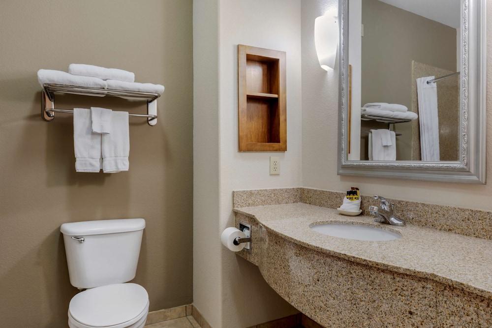 Best Western Plus Sweetwater Inn & Suites photo 22