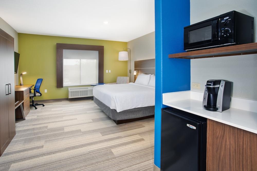 Holiday Inn Express & Suites Houston West - Katy by IHG photo 9