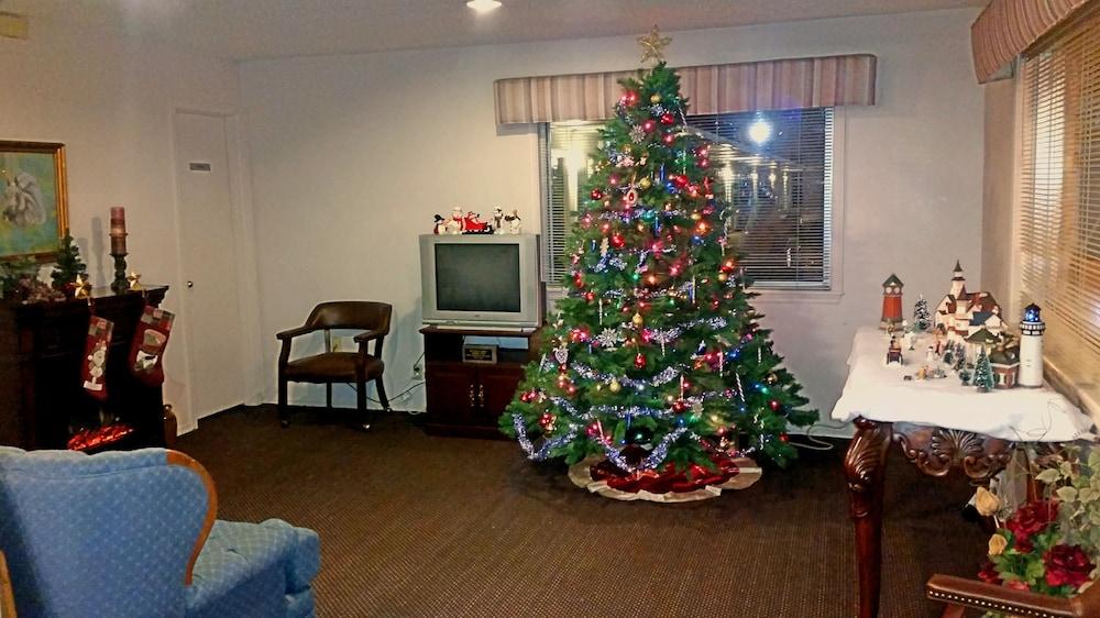 Lake Eufaula Inn photo 27