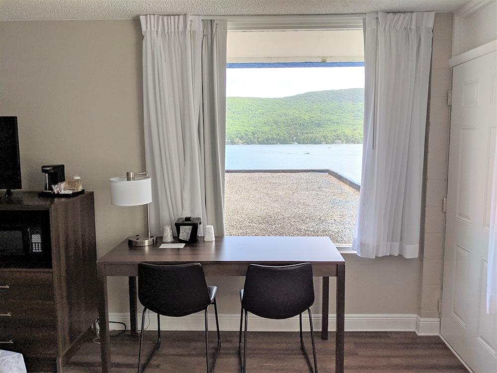 Lakefront Terrace Resort photo 28