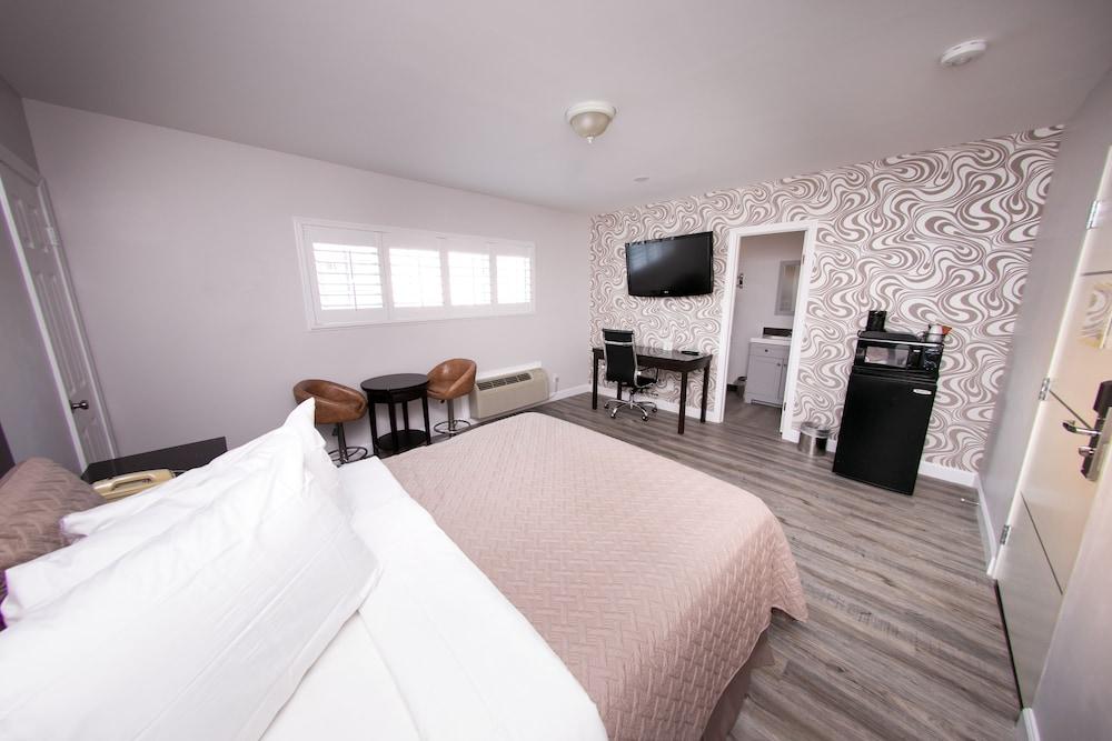 Metropolitan Inn & Suites photo 5