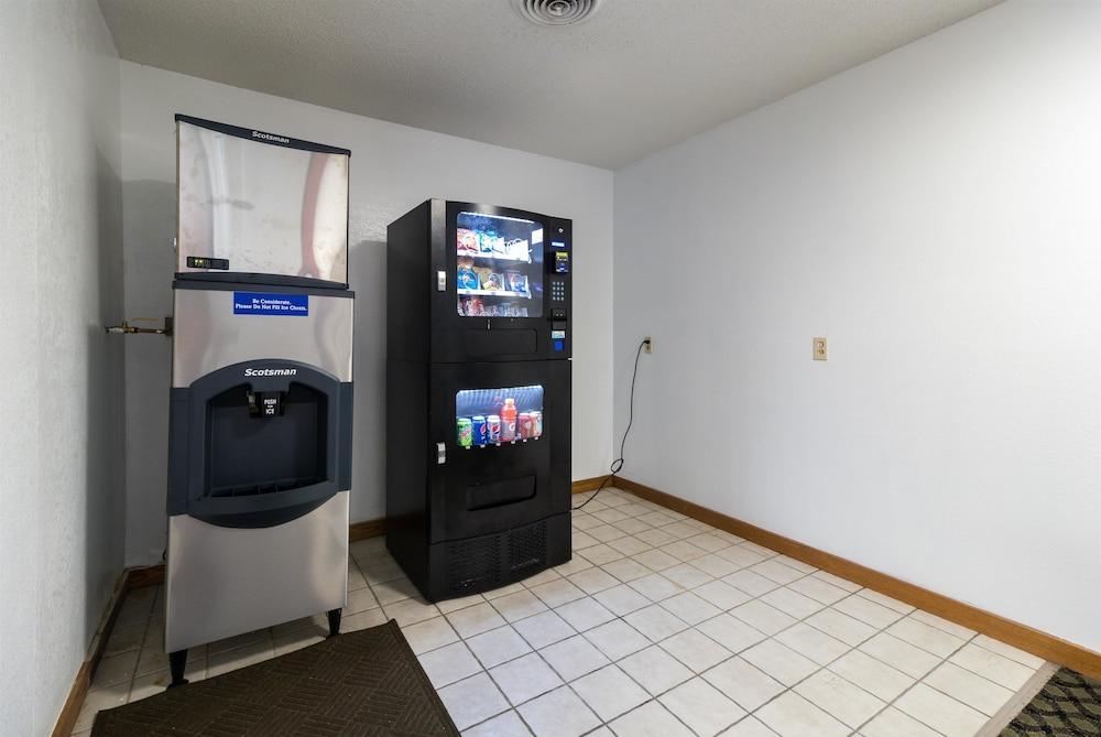 Motel 6 Marion, IL photo 29