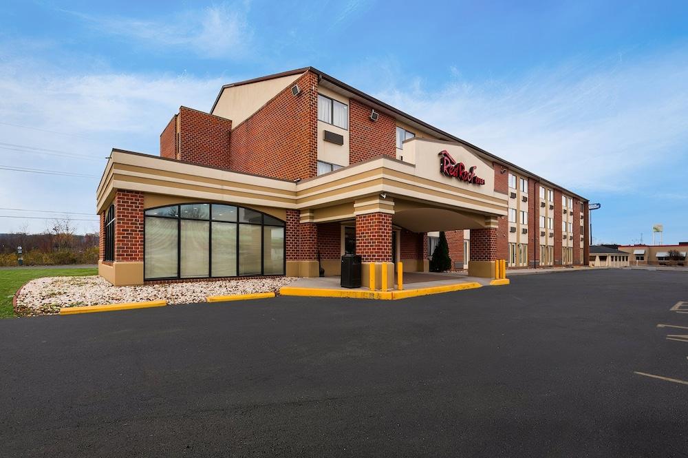 Red Roof Inn Martinsburg photo 27