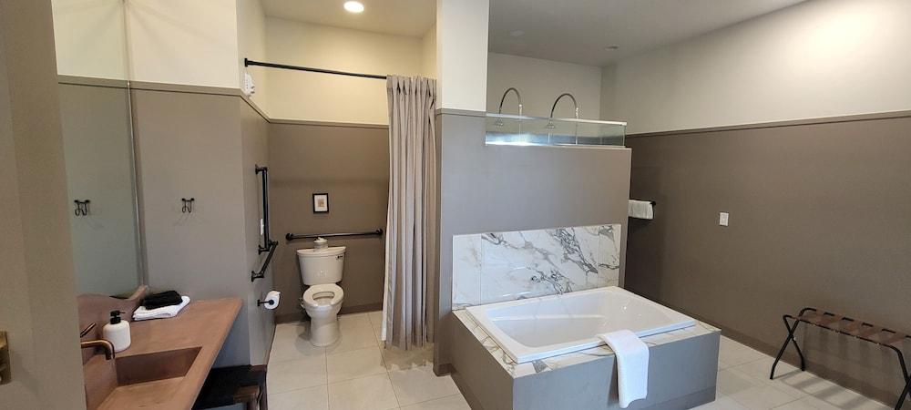 The Atlee Suites photo 32