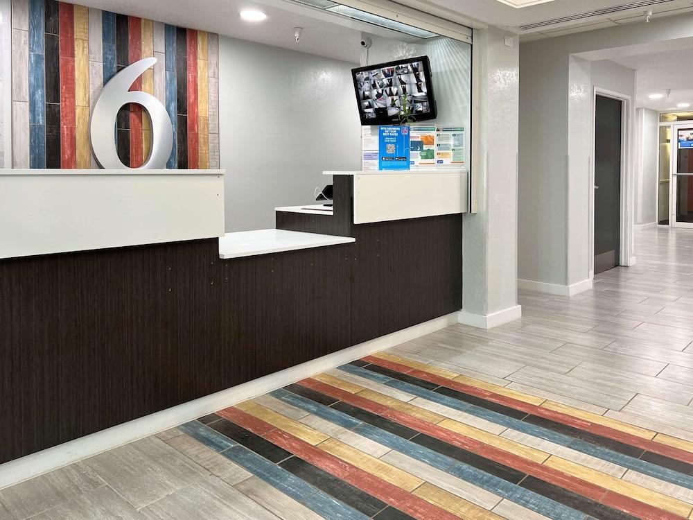 Motel 6 Springfield, IL photo 2