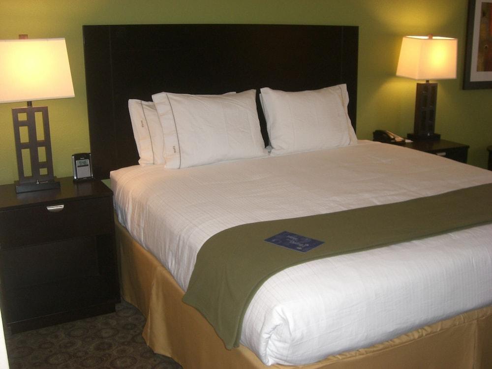 Holiday Inn Express Mt. Juliet by IHG photo 40