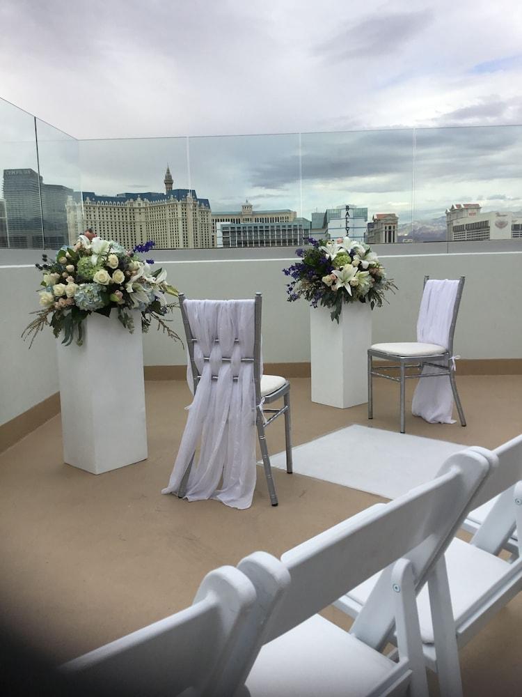 The Platinum Hotel photo 30