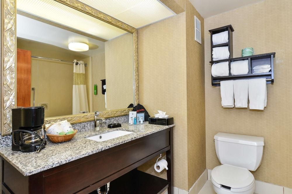 Hampton Inn by Hilton Petersburg Fort Lee photo 32