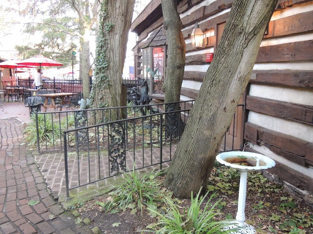 Historic Farnsworth House Inn photo 8