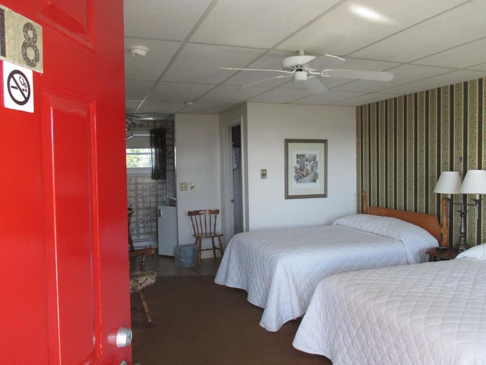 Long Beach Motor Inn photo 3