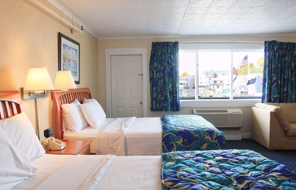 Fishermans Wharf Inn photo 55