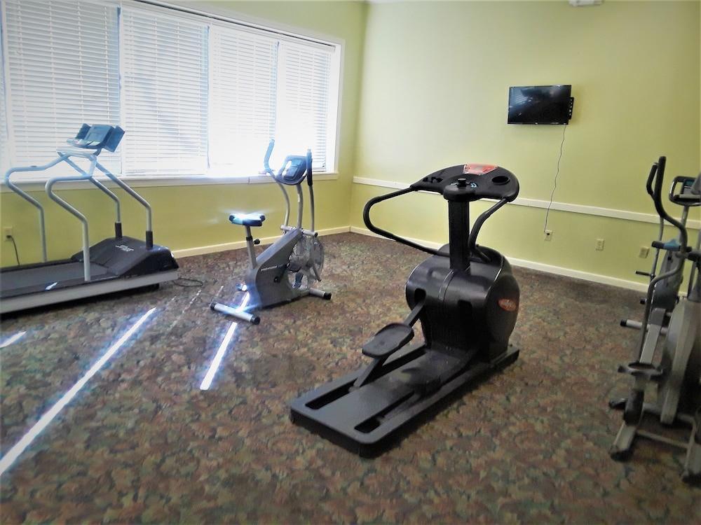 Madison Inn and Suites photo 48