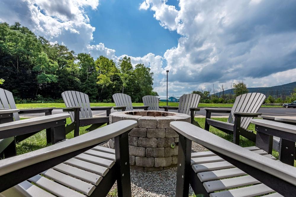Best Western Plus The Hammondsport Hotel photo 46