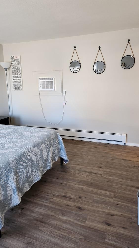 Golden Arrow Motel photo 22
