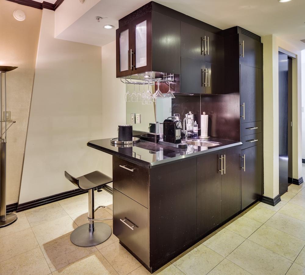 SBV Luxury Ocean Hotel Suites photo 6