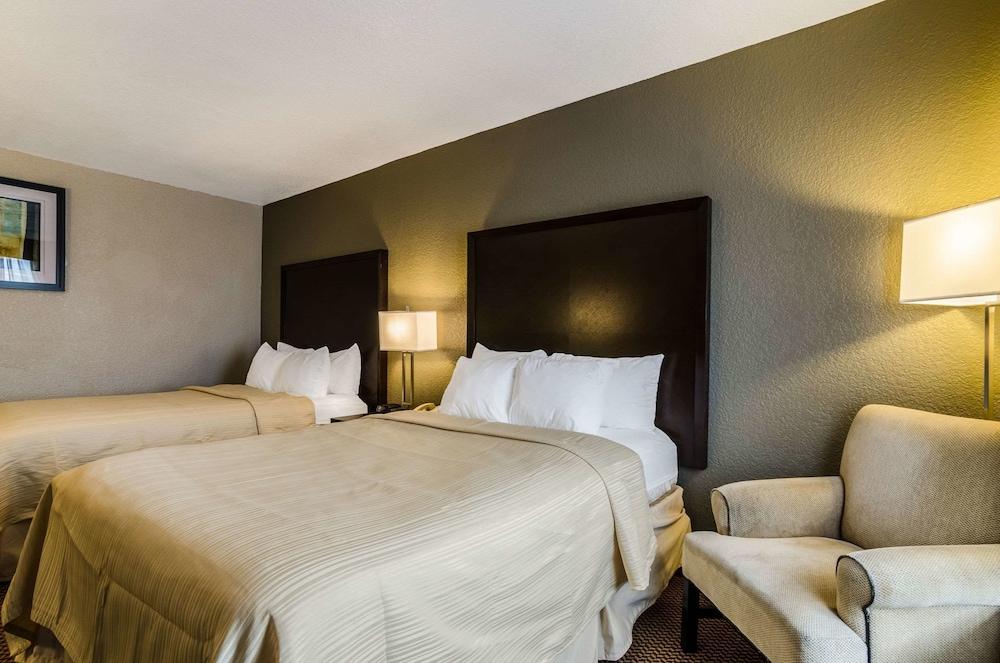 Quality Inn & Suites Winfield photo 14