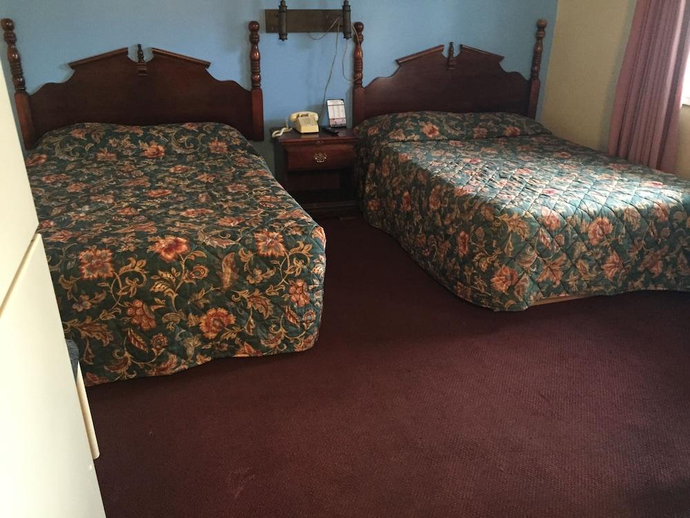 Double A Motel photo 67