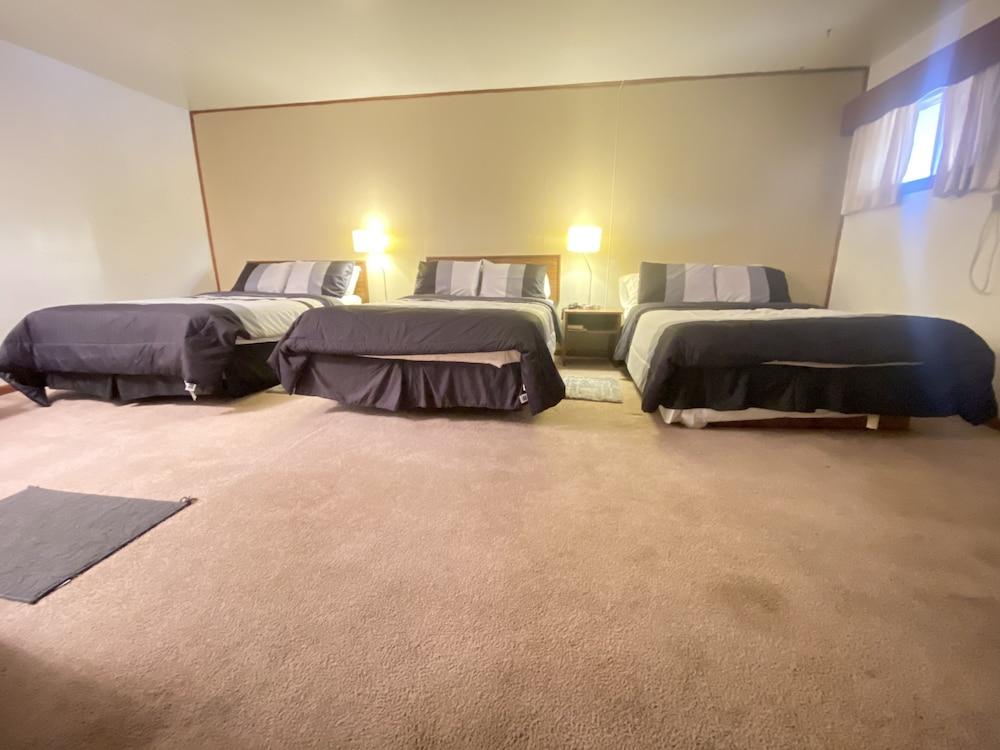 Duffer Motel photo 21