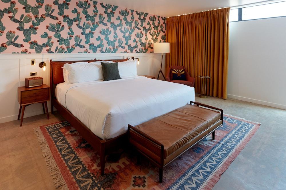 Rise Uptown Hotel photo 12