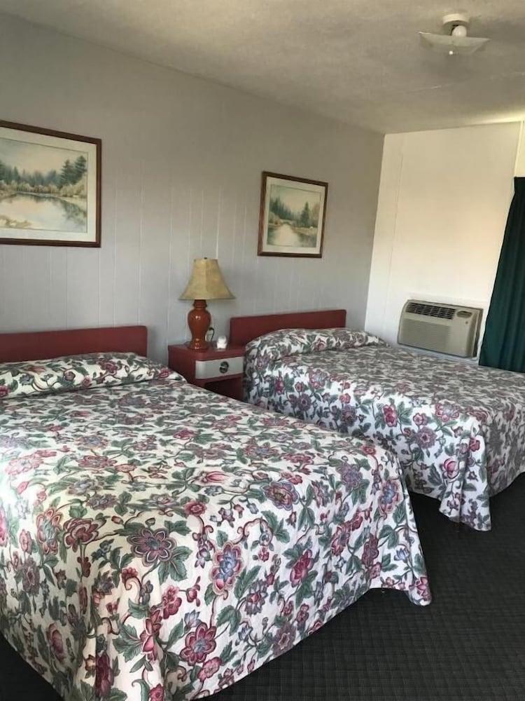 Blue Ridge Motel photo 3