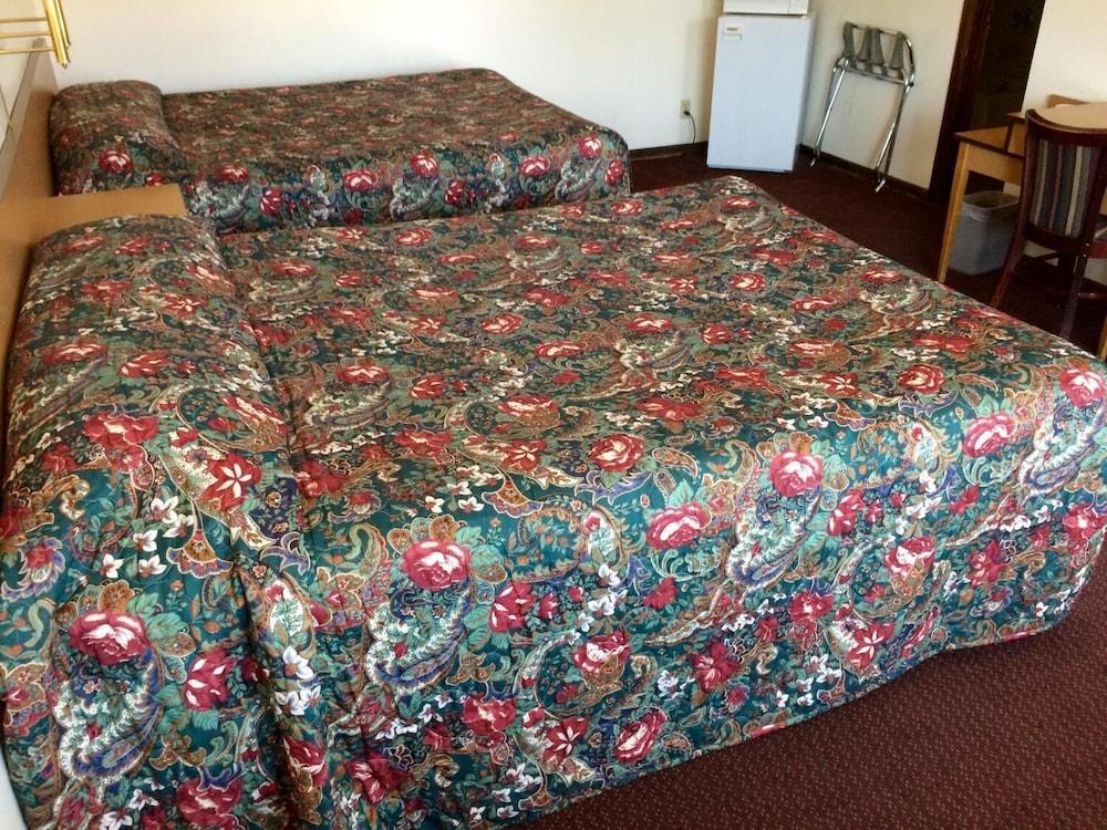 Greenway Motel photo 5
