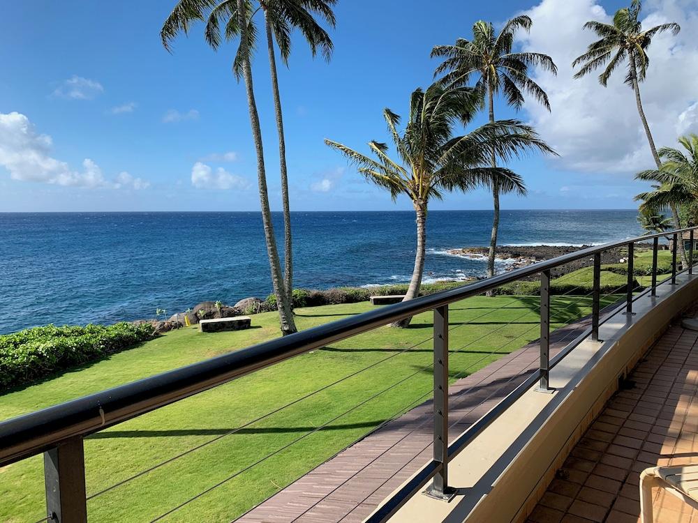 Whalers Cove Oceanfront Resort photo 7