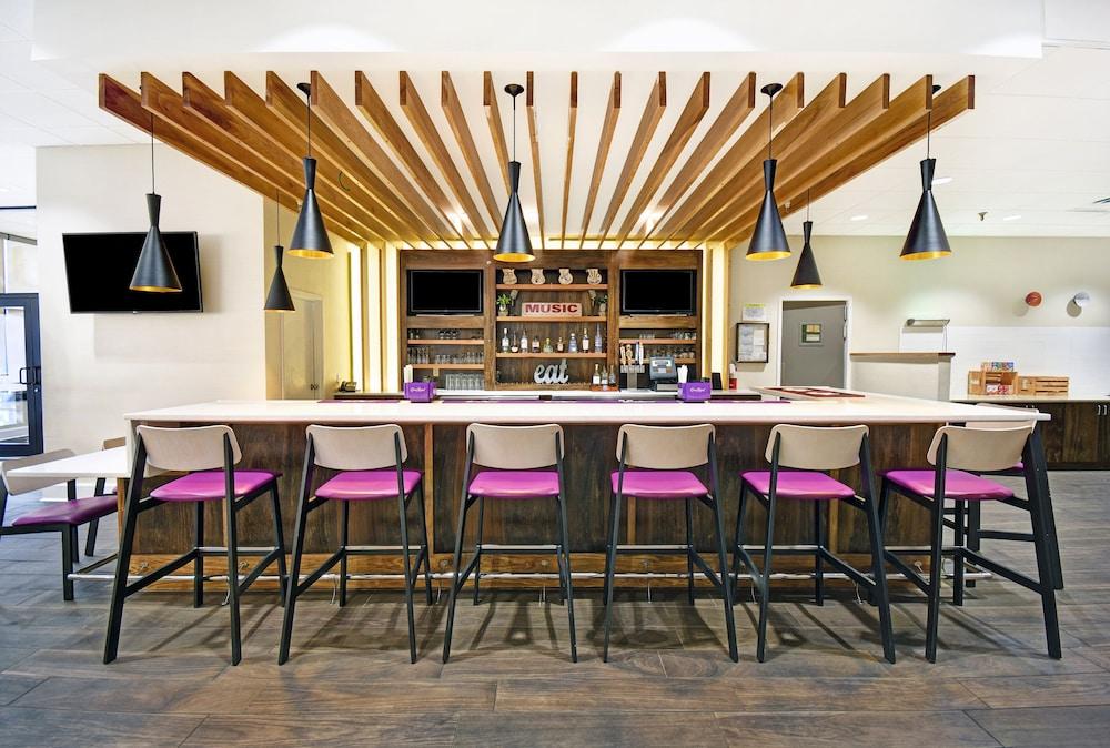 Holiday Inn Downtown Memphis by IHG photo 36