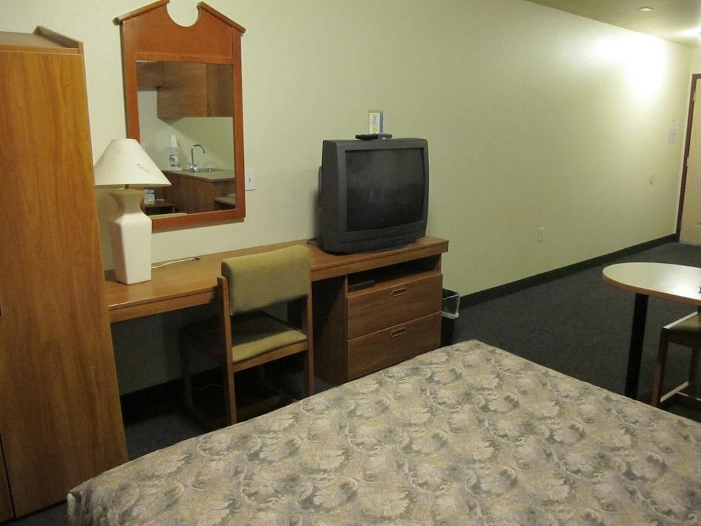 Microtel Inn & Suites by Wyndham Eagle River/Anchorage Area photo 7
