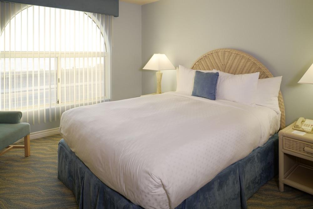 Hilton Vacation Club Riviera Beach & Shores photo 22