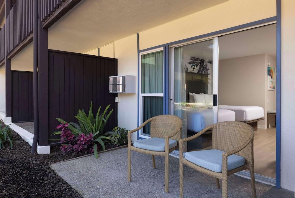 Best Western Plus Pepper Tree Inn photo 11