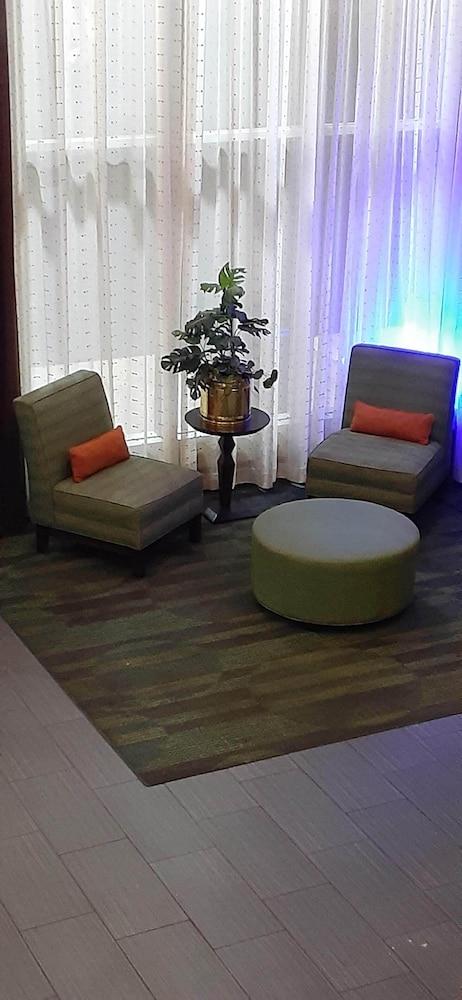 Americas Best Value Inn & Suites Phenix City photo 4