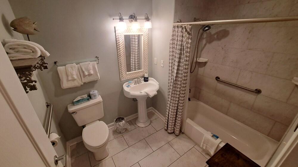 Saint Simons Inn by the Lighthouse photo 27