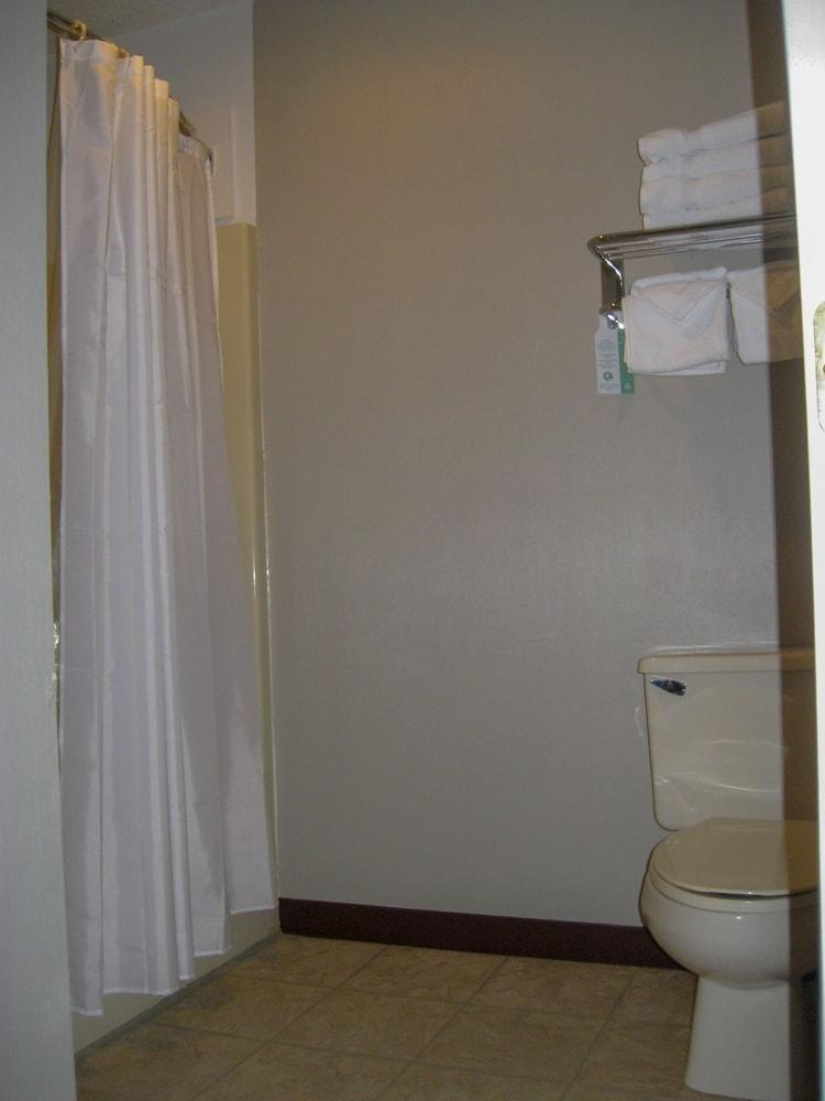 Cedar Hill Lodge photo 13
