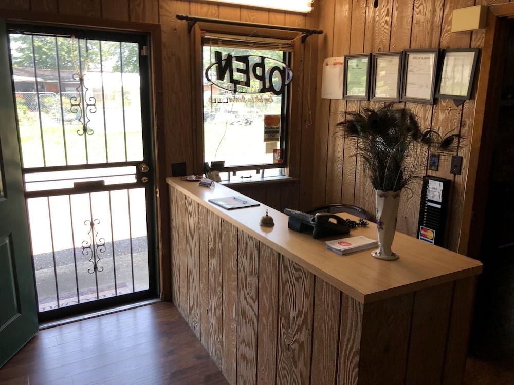 Vernon Inn Motel photo 9