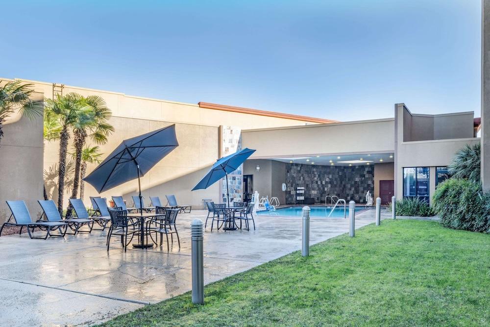 Wyndham Sacramento photo 23