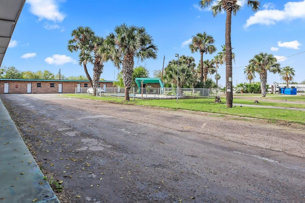 Mathis Motel photo 4