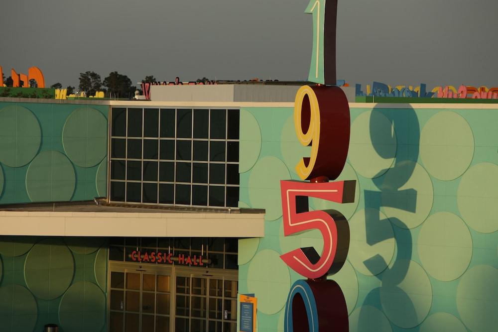 Disney's Pop Century Resort photo 43