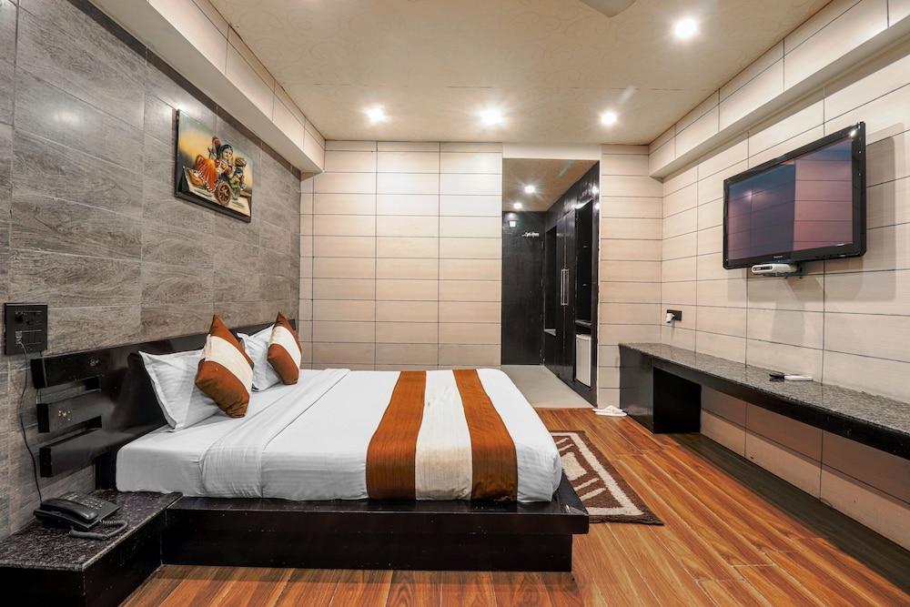 New Orleans Luxury Collection photo 26