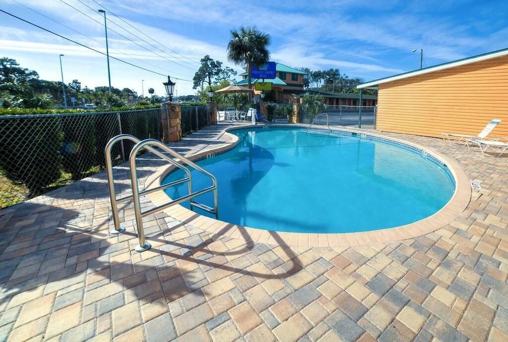 River Side Inn photo 16
