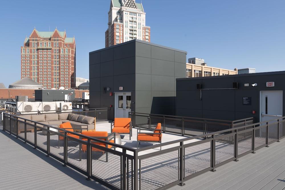 Global Luxury Suites Downtown Providence photo 97