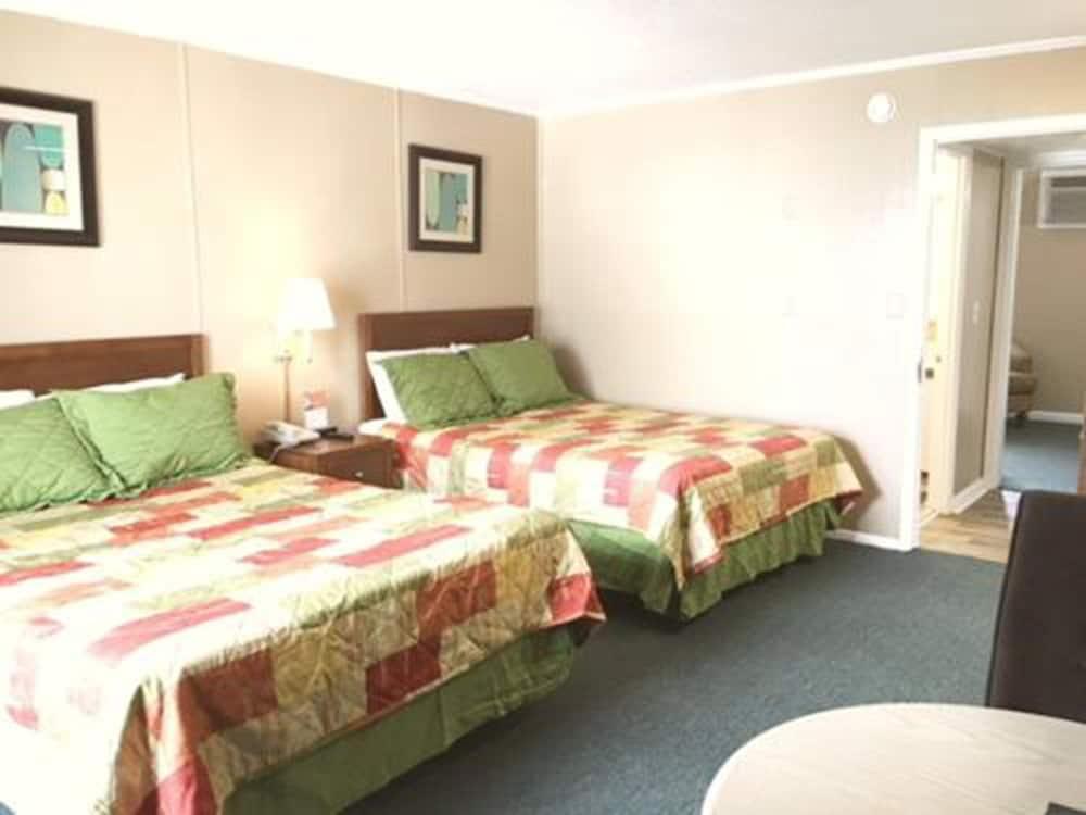 Polynesian Beach & Golf Resort photo 2