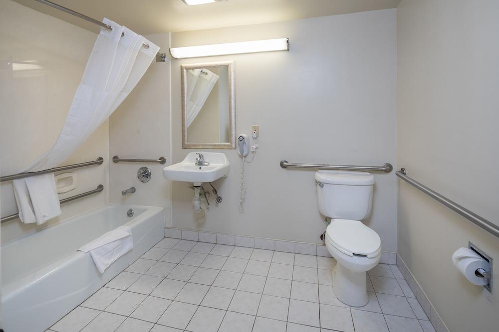 SOMA Park Inn – Civic Center photo 34