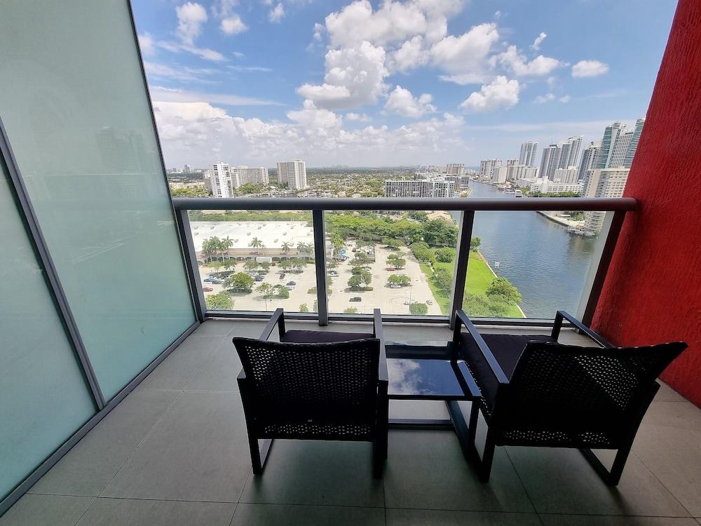 BW Luxury Suites photo 23