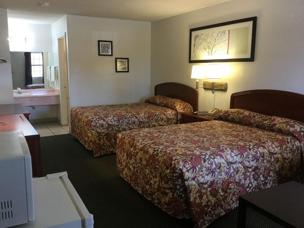 American Inn photo 3
