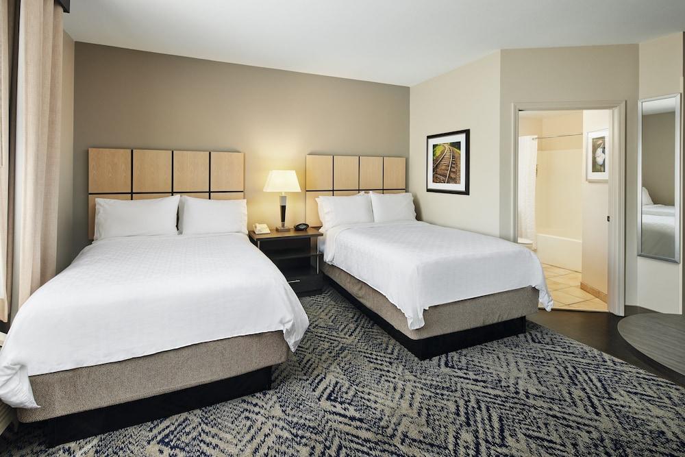 Candlewood Suites I-26 at Northwoods Mall by IHG photo 11