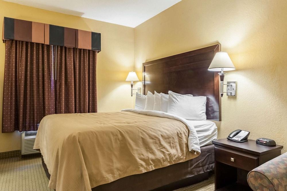 Quality Inn & Suites Lafayette photo 20